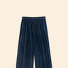 Manon Pant - Sapphire