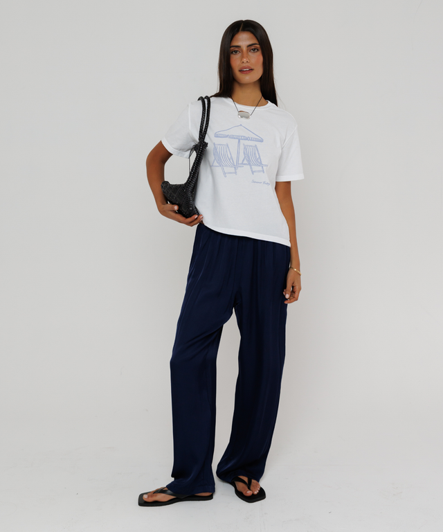 Everyday Tee- Summer Fridays