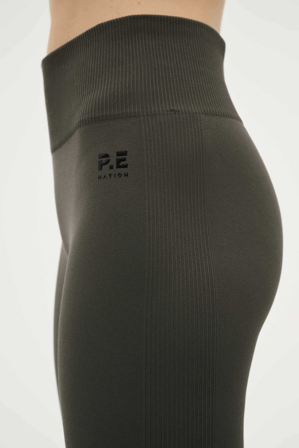 Restore Seamless Legging- Gunmetal