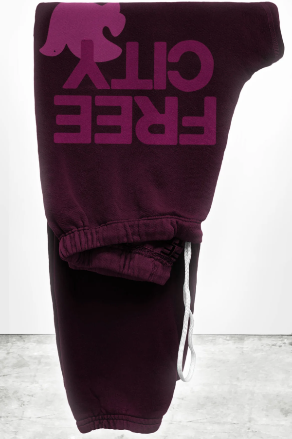 FREECITY Large Sweatpant-Eggsplant