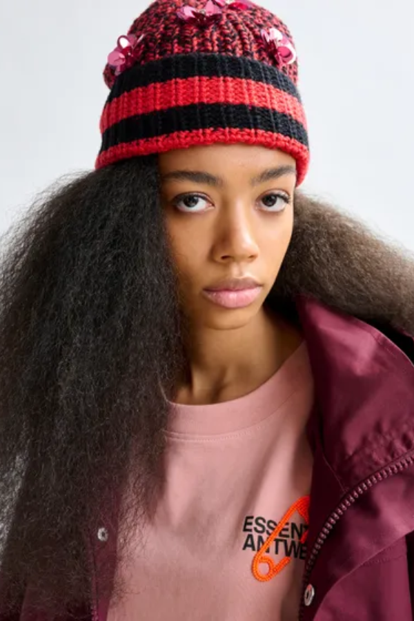 Ishadow Embroidered Knit Hat - Poppy Field