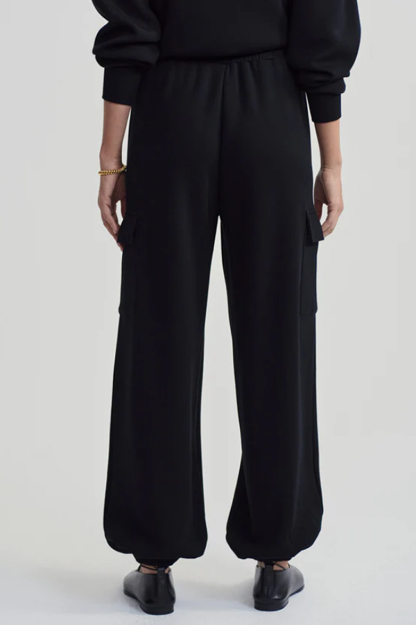 The Cargo Pant 25 - Black