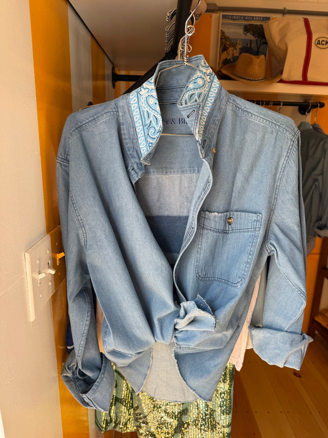 Lightweight Embossed Denim Horseshoe Shirt